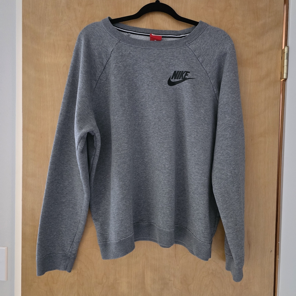 Nike Women's Charcoal Gray Sweatshirt